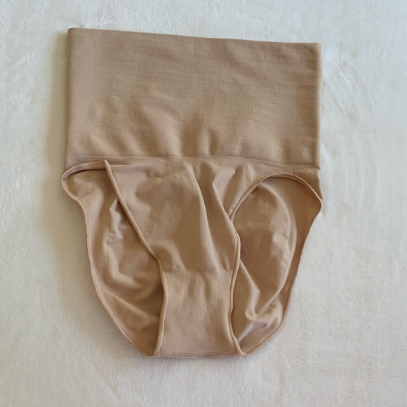 SKIMS Core Control Brief - Picture 3 of 5